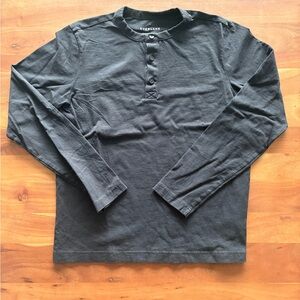 Everlane Men's Long Sleeve Black Henley